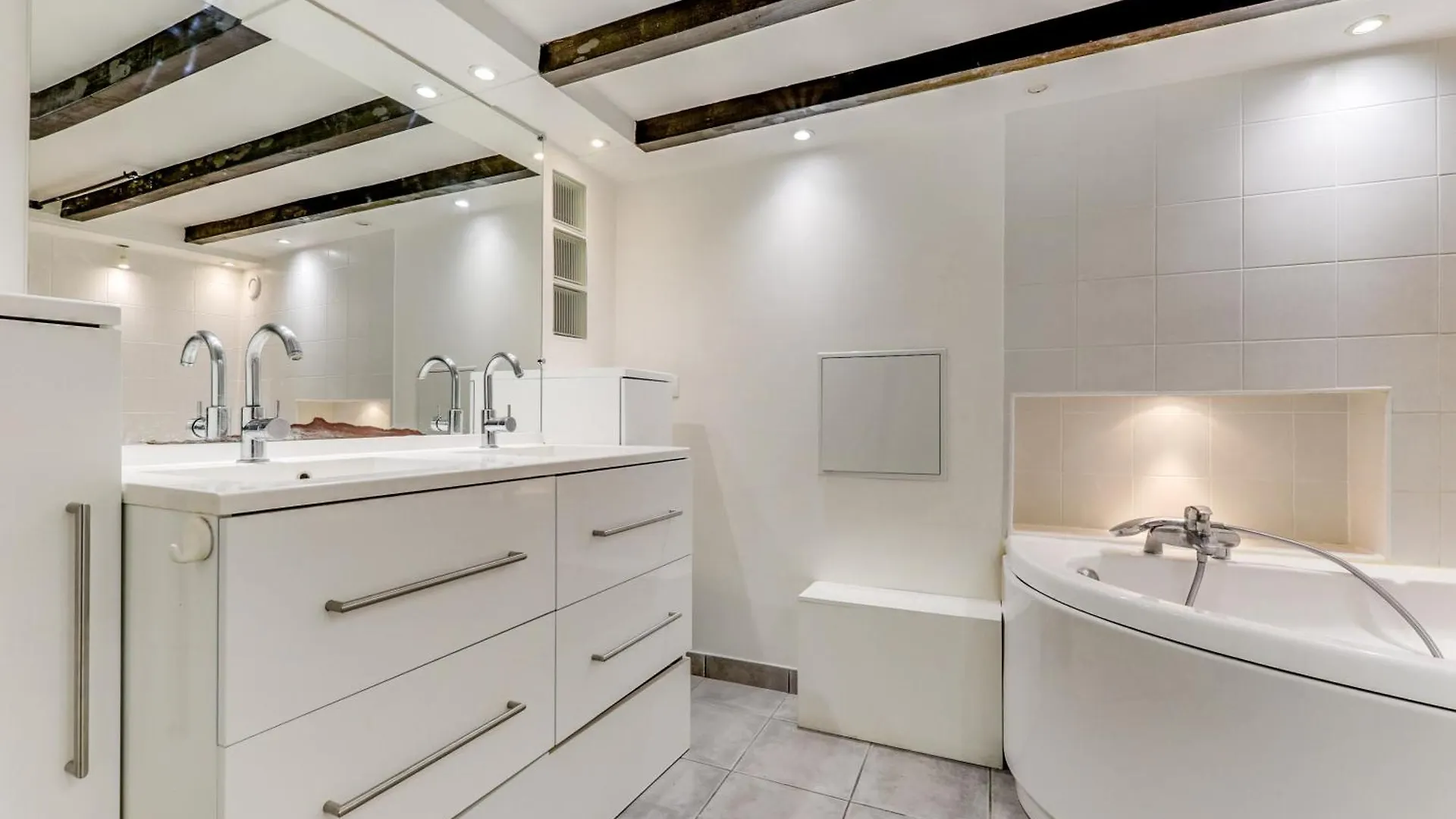 Authentique Appartement Quartier Branche Paris 0*,  France
