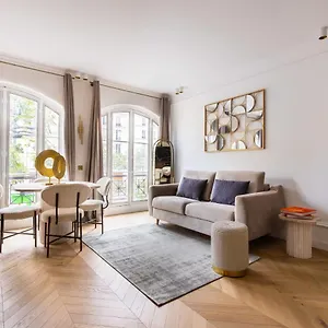  Apartment Charming Apartment-2br6p- Place De La Nation